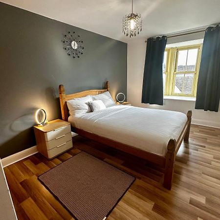 Two Bedroom Flat Town Centre 콜체스터 외부 사진