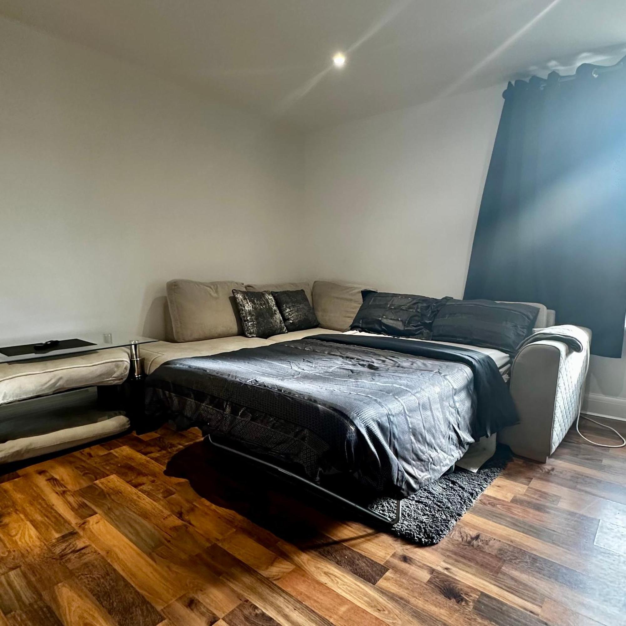 Two Bedroom Flat Town Centre 콜체스터 외부 사진